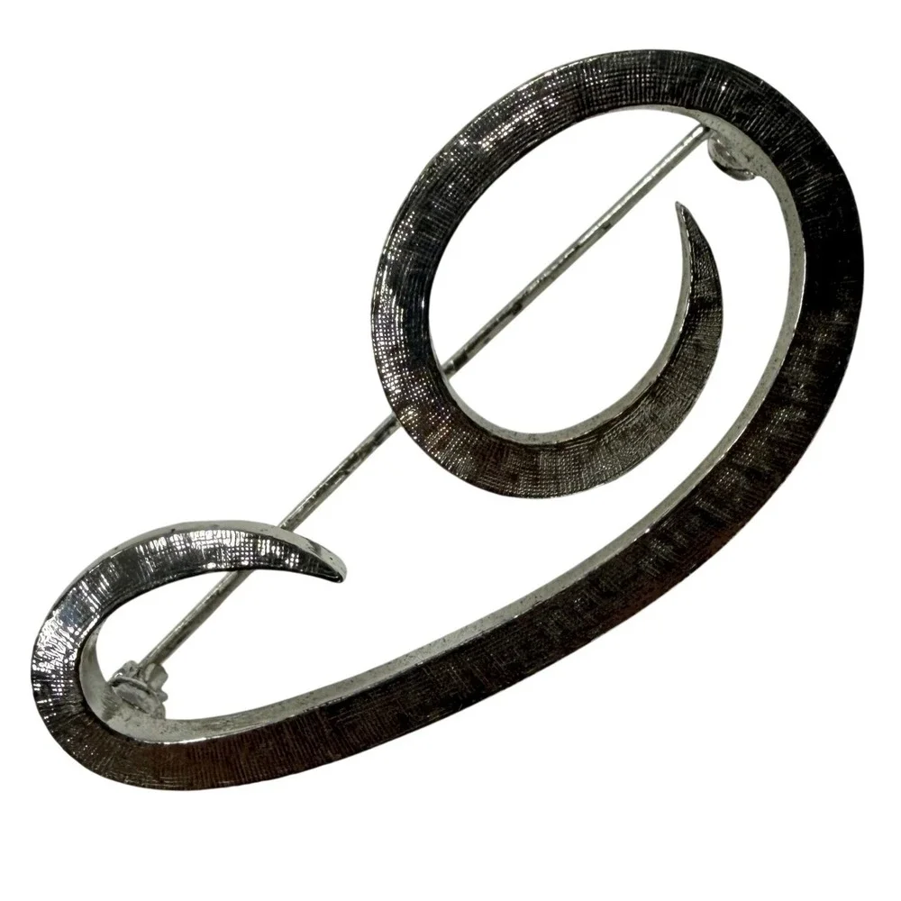 Sarah Coventry Brooch Womens 2.5in Silver Tone Textured Swirl Vintage Pin